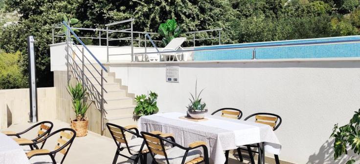 Holiday Home Makarska Exteriör bild