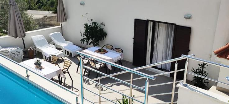 Holiday Home Makarska Exteriör bild